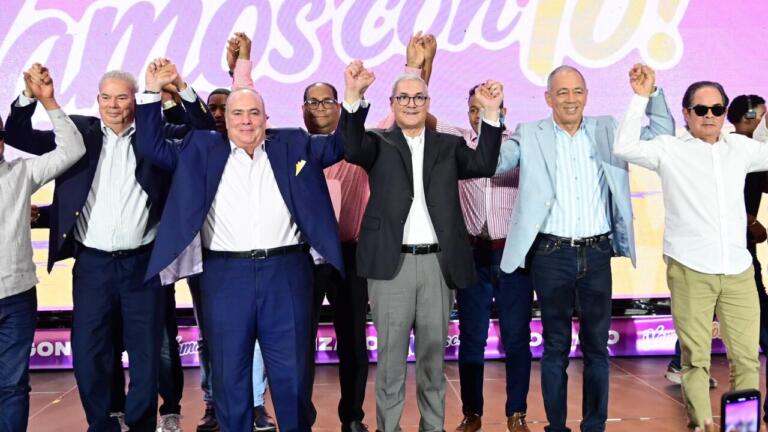Gonzalo Castillo anuncia que buscará la Presidencia y critica el rumbo actual del país