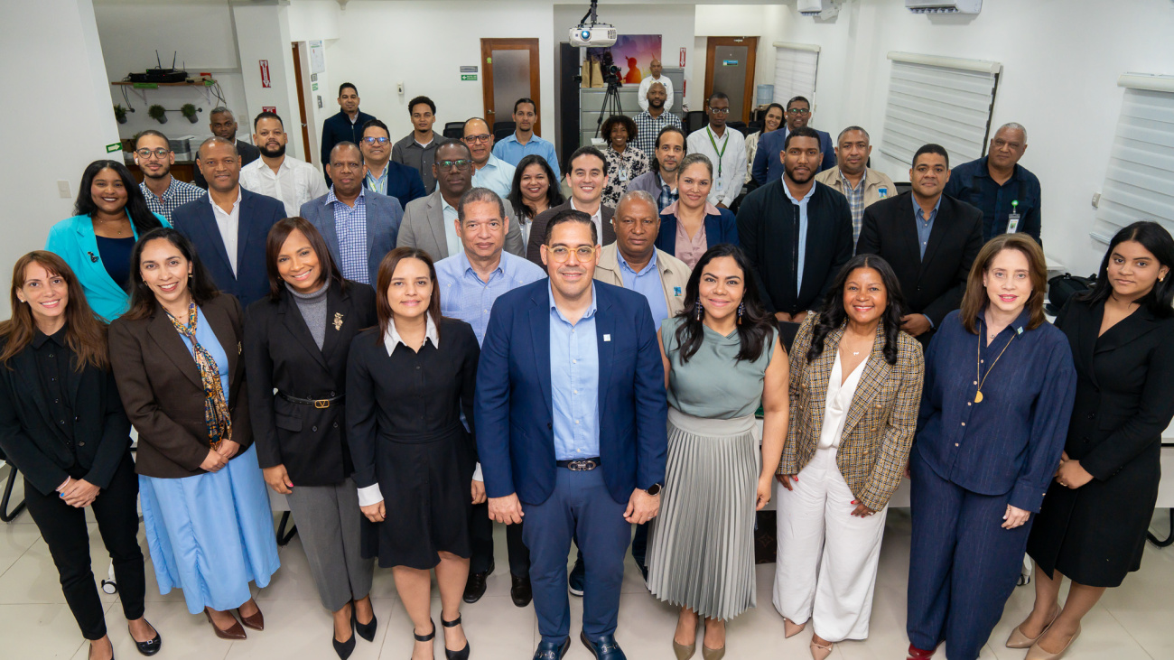 ETED posiciona los centros de datos como infraestructura crítica para la transición energética dominicana en su Sala de Energía y Sostenibilidad