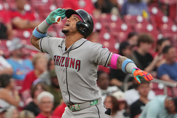 Groover y Marte dan cuadrangulares seguidos, Diamondbacks vencen a Cardenales