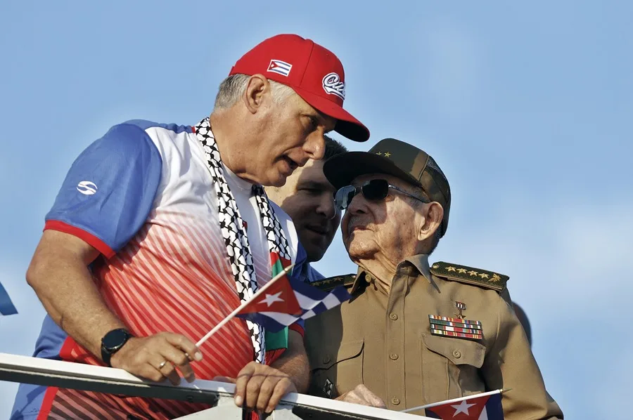 Estados Unidos impone sanciones financieras al presidente de Cuba y a un hijo de Raúl Castro Estados Unidos impone sanciones financieras al presidente de Cuba y a un hijo de Raúl Castro