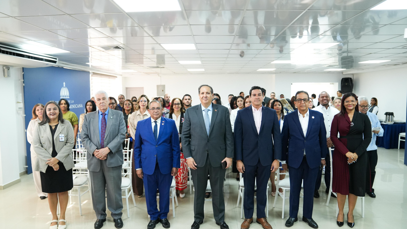Ministerio de Salud Pública pone en circulación documentos técnicos para fortalecer la calidad y seguridad de la atención sanitaria Ministerio de Salud Pública pone en circulación documentos técnicos para fortalecer la calidad y seguridad de la atención sanitaria