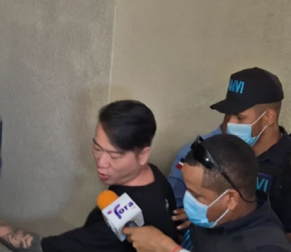 Defensa de Po Xie alega violencia cruzada y logra libertad bajo garantía económica Defensa de Po Xie alega violencia cruzada y logra libertad bajo garantía económica