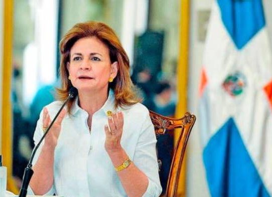 Vicepresidenta Raquel Peña asegura que plan anticrisis no afectará a clase media Vicepresidenta Raquel Peña asegura que plan anticrisis no afectará a clase media
