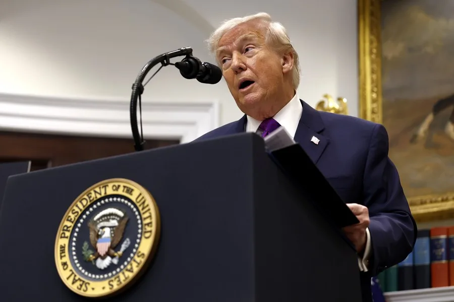 Trump dice que los ataques de Irán a Israel «no ayudarán a las negociaciones»
