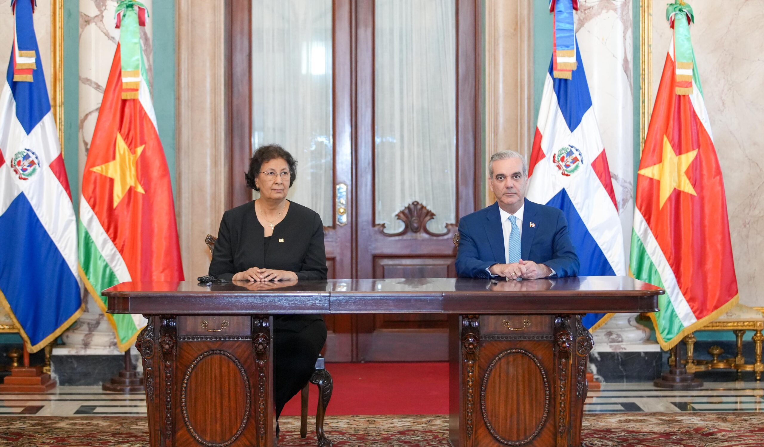 Gobiernos de República Dominicana y de Surinam firman acuerdos de cooperación y alianzas estratégicas en el sector turístico, agricultura e inversión privada Gobiernos de República Dominicana y de Surinam firman acuerdos de cooperación y alianzas estratégicas en el sector turístico, agricultura e inversión privada