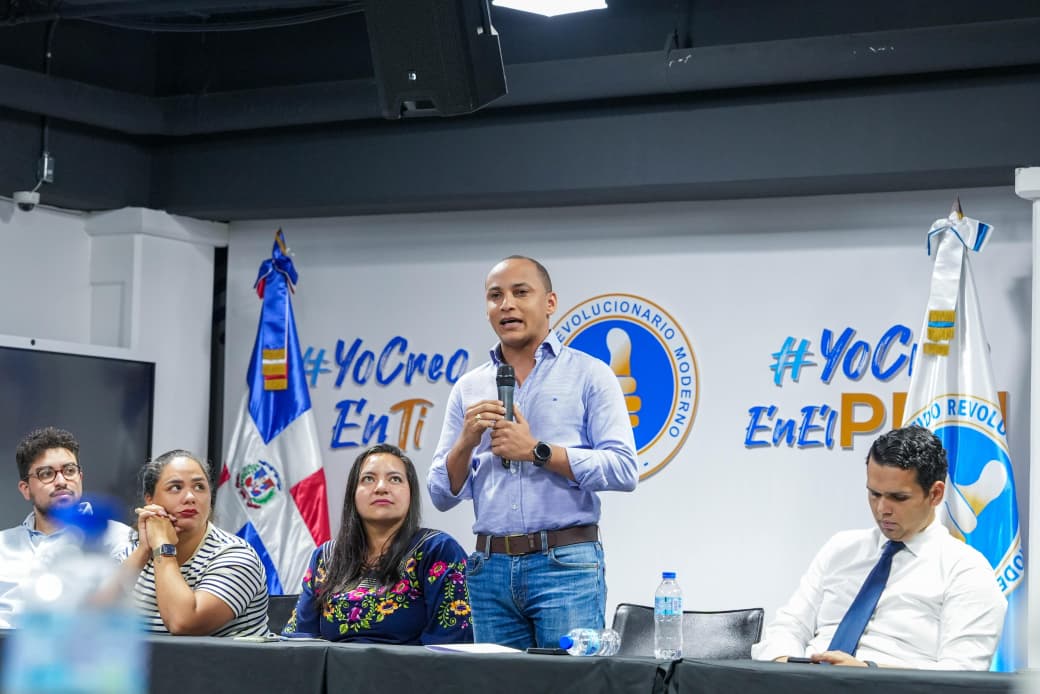 Joaquín Fernández destaca respaldo de las bases del PRM a David Collado y llama a fortalecer la unidad partidaria
