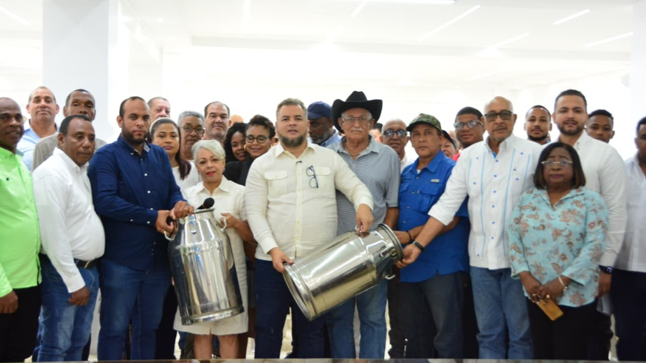 FEDA promueve ganadería sustentable con programa de sistemas silvopastoriles FEDA promueve ganadería sustentable con programa de sistemas silvopastoriles