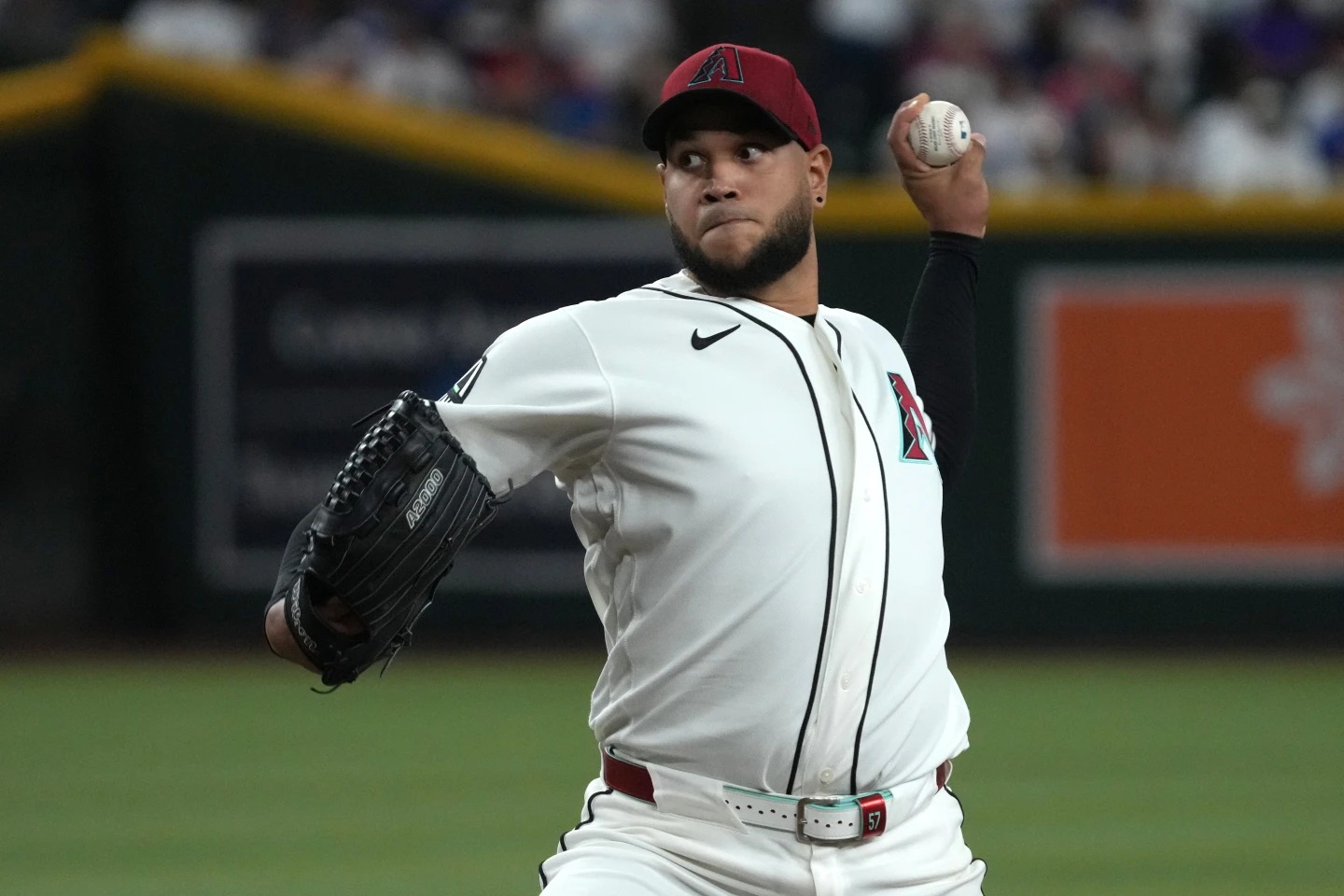 Marte y Arenado conectaron jonrones decisivos para darle la victoria a los Diamondbacks sobre los Dodgers por 4-1 Marte y Arenado conectaron jonrones decisivos para darle la victoria a los Diamondbacks sobre los Dodgers por 4-1