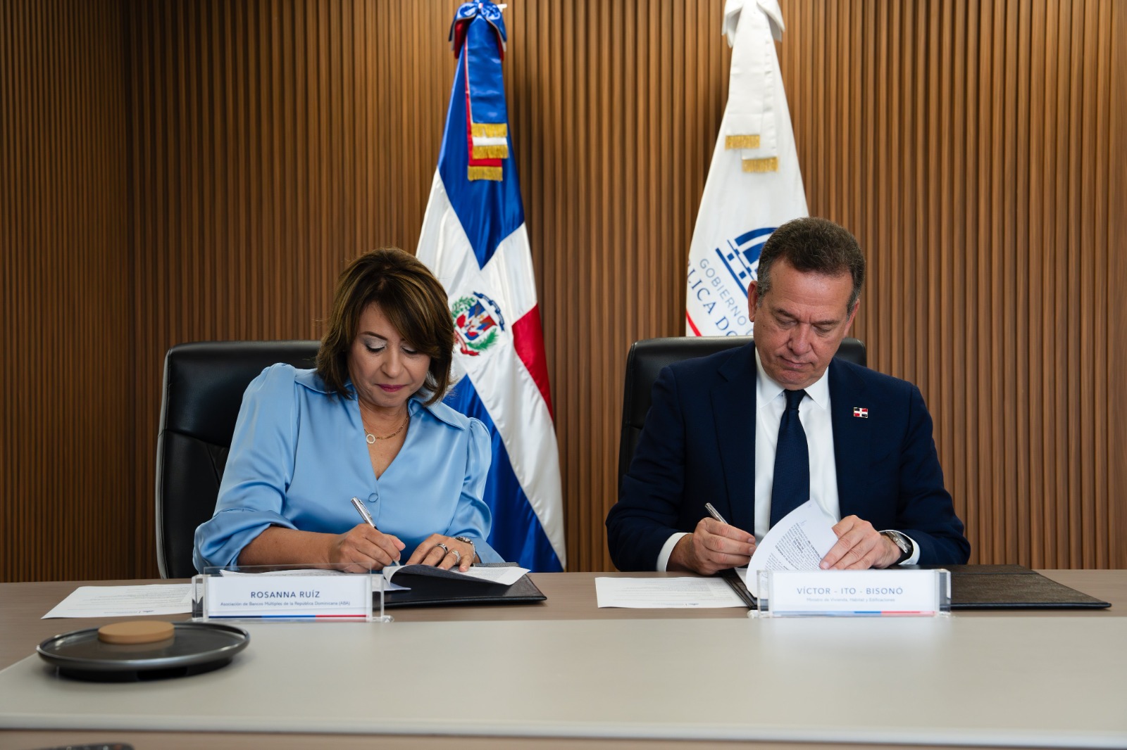 MIVHED y sector financiero impulsan mecanismo que facilitará el acceso a vivienda a familias sin historial crediticio MIVHED y sector financiero impulsan mecanismo que facilitará el acceso a vivienda a familias sin historial crediticio