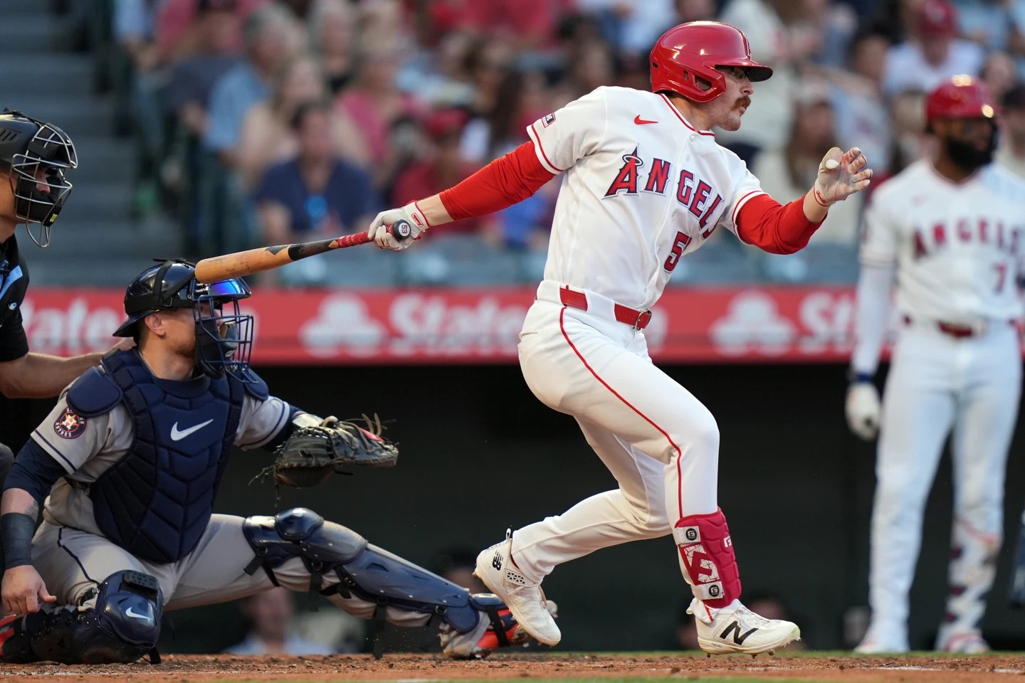 Los Angels anotaron 5 carreras en la segunda entrada y, gracias a la actuación impecable de Walbert Ureña, consiguieron una victoria de 10-1 sobre los Astros