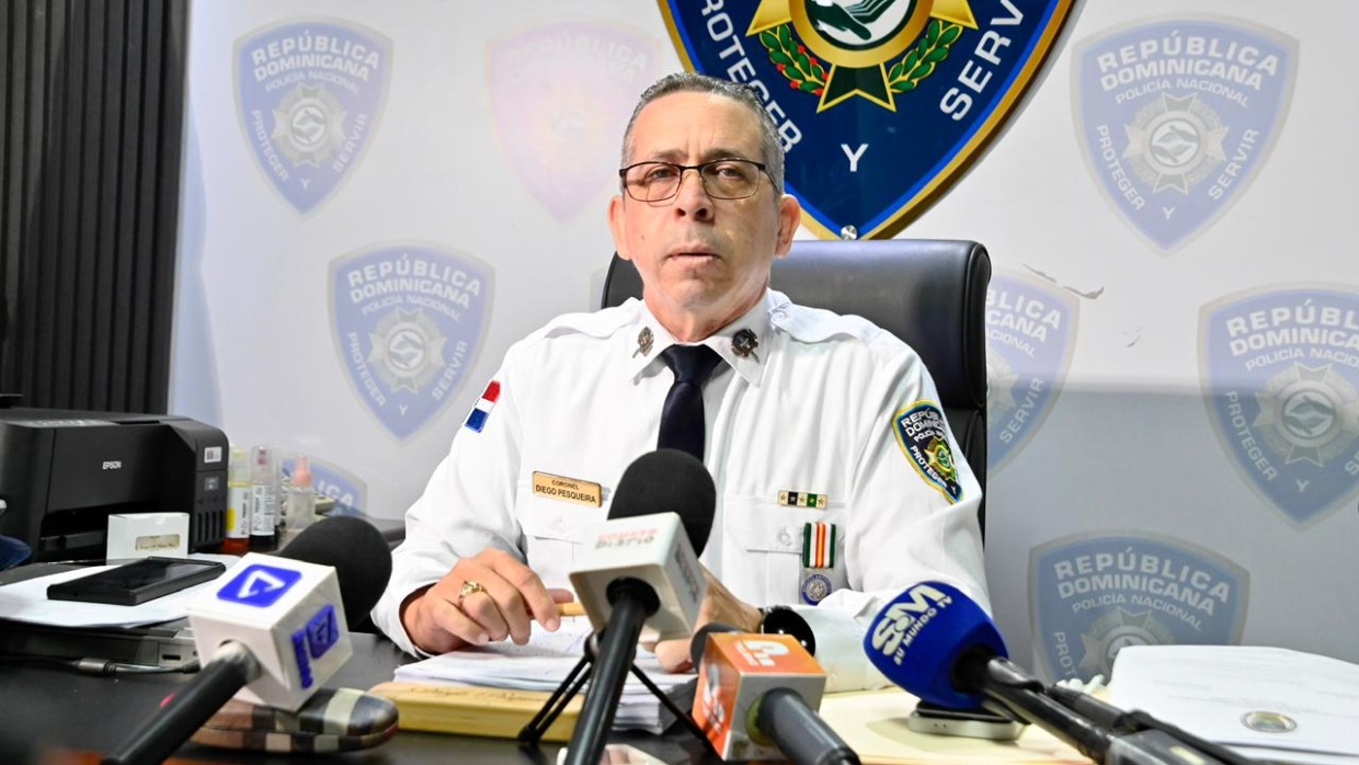 Autoridades interrogan a sobreviviente del caso de madre e hijo encontrados muertos en torre de Piantini Autoridades interrogan a sobreviviente del caso de madre e hijo encontrados muertos en torre de Piantini