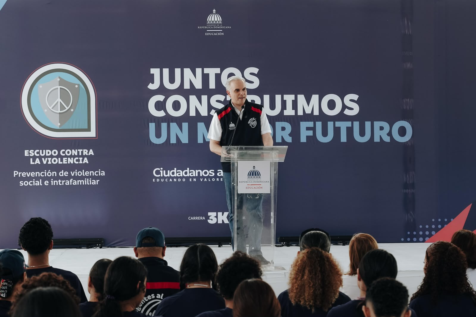 Ministro Luis Miguel De Camps lidera misión de Agentes al 100 “Escudo contra la Violencia”