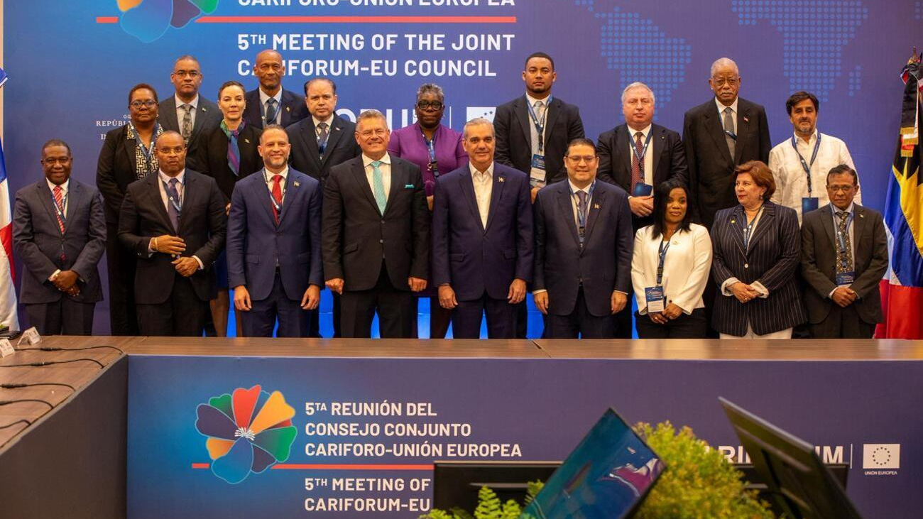 Presidente Abinader llama a fortalecer la integración regional y a impulsar una implementación más práctica y efectiva del Acuerdo CARIFORO–Unión Europea