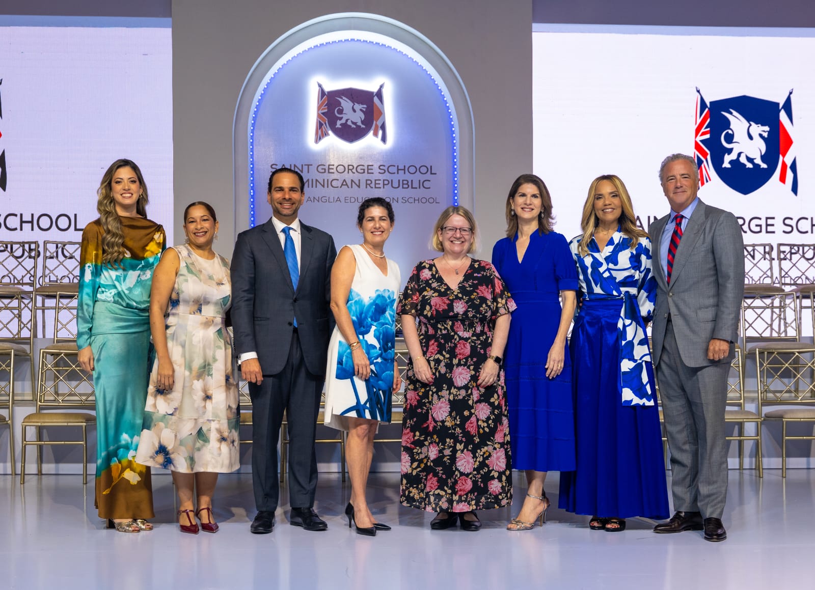 Saint George School celebra sus Cuadragésimos Quintos Actos de Graduación Saint George School celebra sus Cuadragésimos Quintos Actos de Graduación