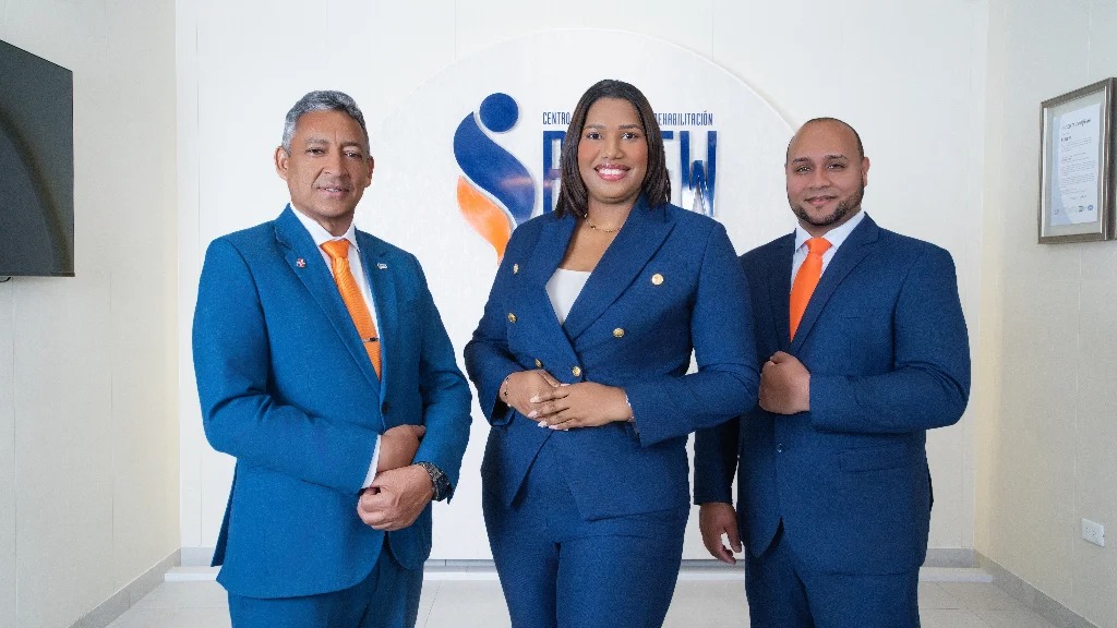 Renew celebra nueve años de excelencia y es reconocida como Empresa Caribeña del Año 2026
