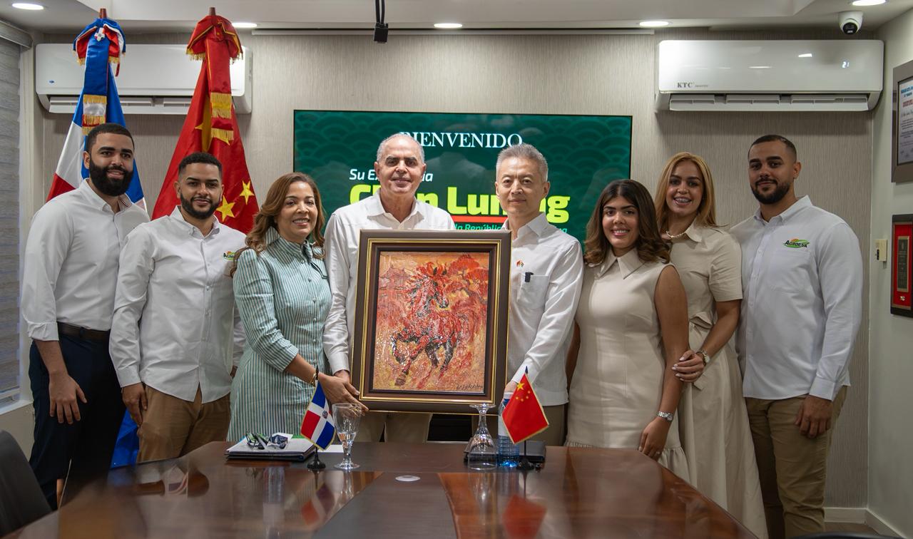 AGROESA recibe al honorable embajador de la República Popular China en el marco de su 30.º aniversario