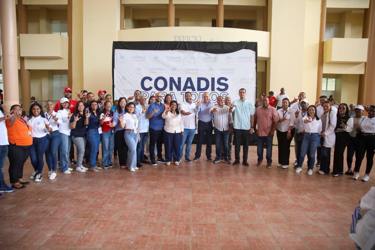 CONADIS acerca servicios a Nagua con una Jornada de Inclusión Social para personas con discapacidad y sus familias.