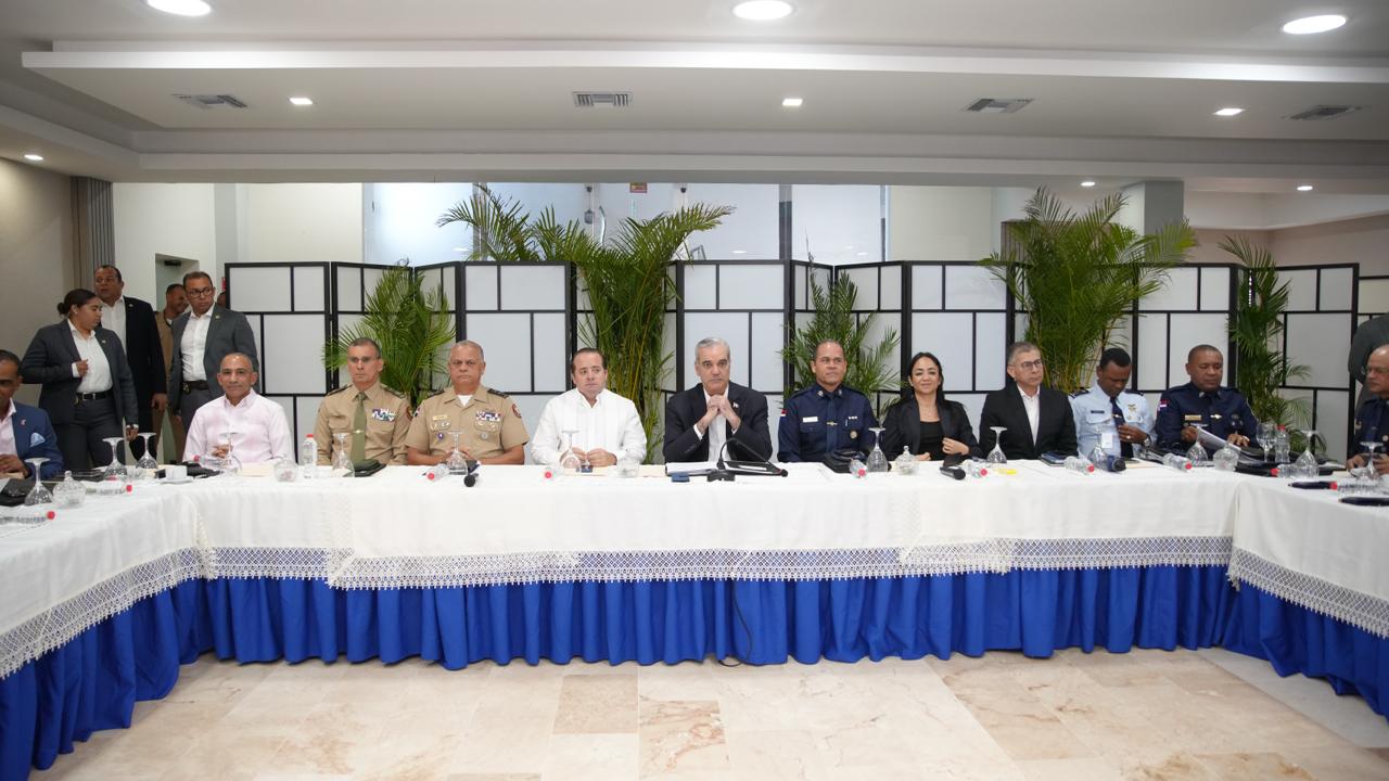Presidente Abinader encabeza reunión de seguimiento al Plan de Seguridad Ciudadana