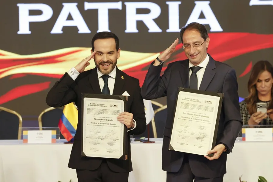 El presidente electo de Colombia le da un mes a los grupos armados para someterse a la justicia