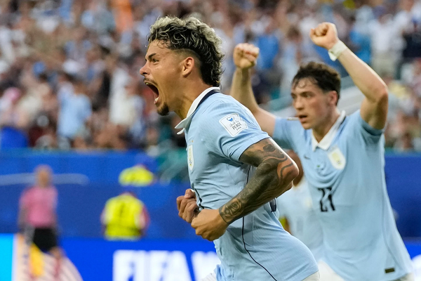 Araújo rescata empate de Uruguay y evita que saudíes venzan a otro grande de Sudamérica en Mundial Araújo rescata empate de Uruguay y evita que saudíes venzan a otro grande de Sudamérica en Mundial