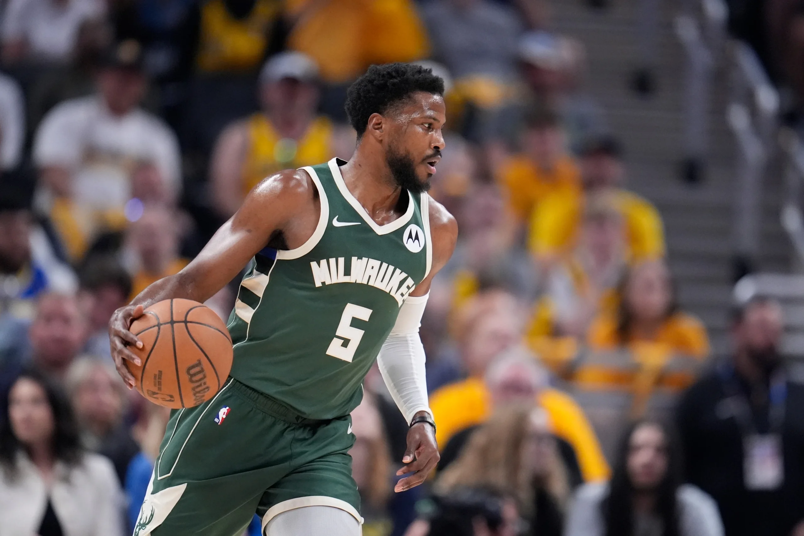 Los exjugadores de la NBA Malik Beasley y Ed Davis son los últimos en ser acusados ​​en el escándalo de apuestas.