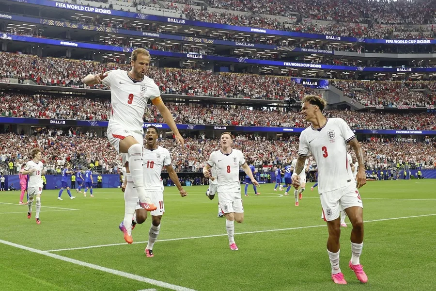 Harry Kane: «Tener los mismos partidos internacionales que Beckham es alucinante, era mi ídolo»