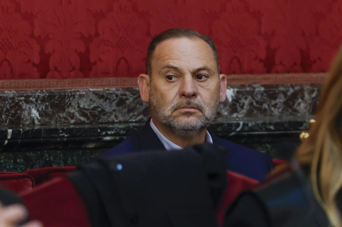 Condenan a Ábalos y a Koldo a 24 y 19 años de cárcel por mordidas en los contratos de mascarillas