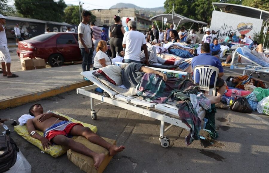 Suben a 188 los muertos en Venezuela y a 1,520 los heridos tras los dos fuertes terremotos