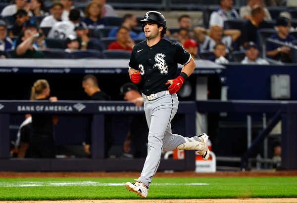 El grand slam de Benintendi como bateador emergente ayuda a los White Sox a poner fin a su racha de 9 derrotas consecutivas en el Bronx con una victoria de 5-1 sobre los Yankees