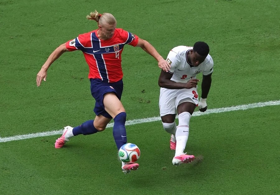 Inglaterra avanza a semifinales con doblete de Bellingham