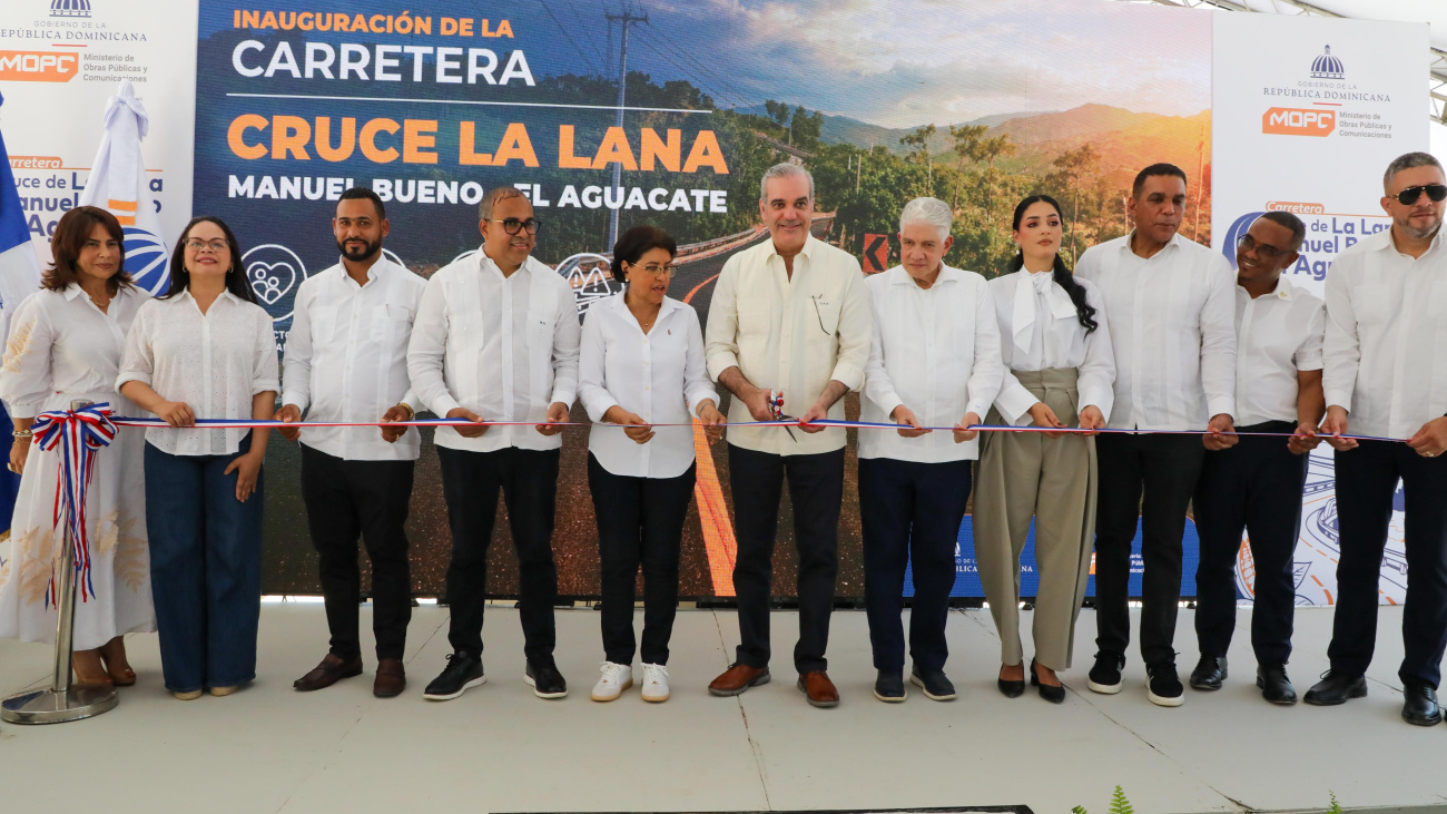 Presidente Abinader convierte en realidad una demanda de más 70 años con la inauguración de la carretera Cruce La Lana–Manuel Bueno–El Aguacate Presidente Abinader convierte en realidad una demanda de más 70 años con la inauguración de la carretera Cruce La Lana–Manuel Bueno–El Aguacate