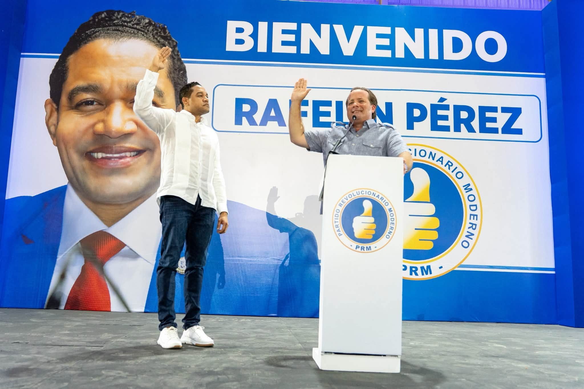 PRM juramenta al diputado Rafelin Pérez tras su salida de la Fuerza del Pueblo PRM juramenta al diputado Rafelin Pérez tras su salida de la Fuerza del Pueblo