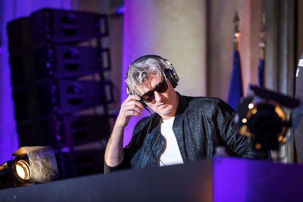 Murió el DJ francés Kavinsky, autor del tema de la película ‘Drive’ de Ryan Gosling