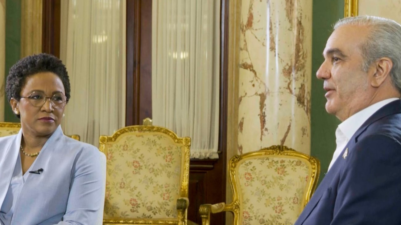 Presidente Abinader anuncia consenso para modificar artículos del Código Penal y reafirma compromiso con la libertad de prensa Presidente Abinader anuncia consenso para modificar artículos del Código Penal y reafirma compromiso con la libertad de prensa