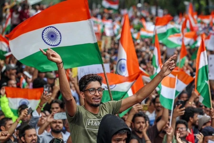 El Gobierno de la India propone hasta 10 años de cárcel por filtraciones de exámenes tras las protestas de las ‘Cucarachas’