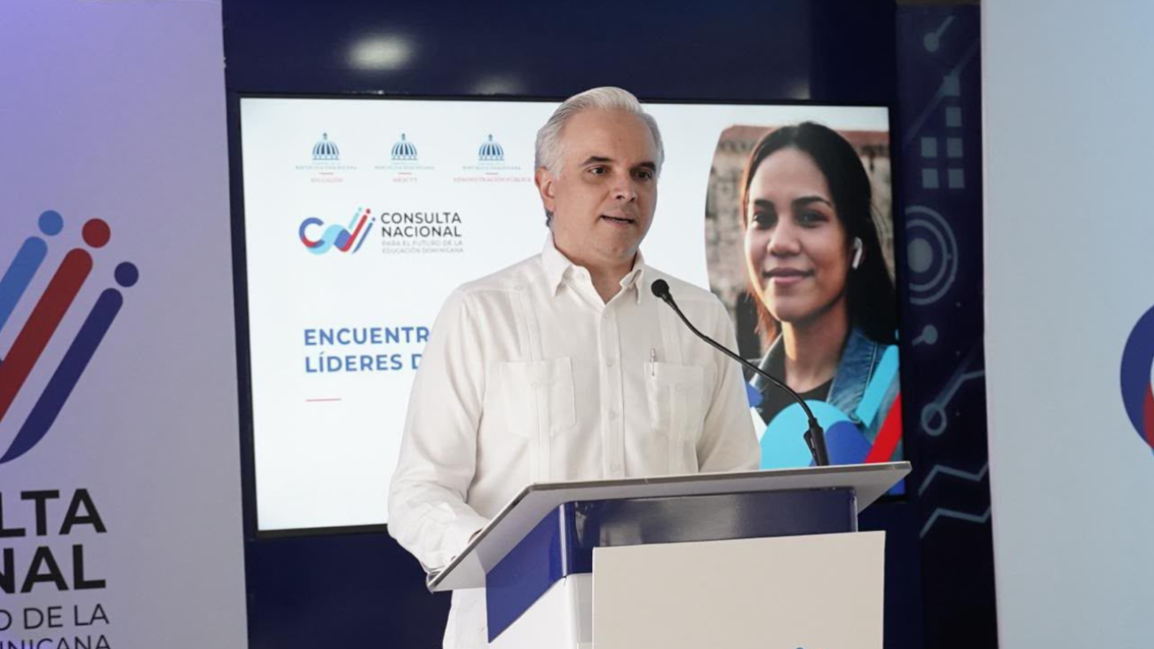 Consulta Nacional presenta a líderes de opinión la visión transformadora de la reforma educativa