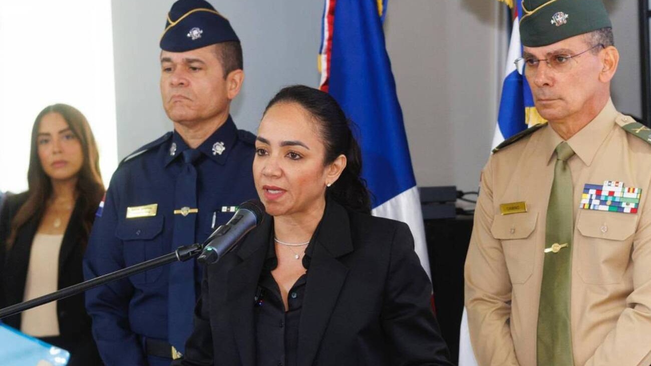 Ministra de Interior y Policía: "Si un agente policial actuó mal, tendrá que responder ante la ley"
