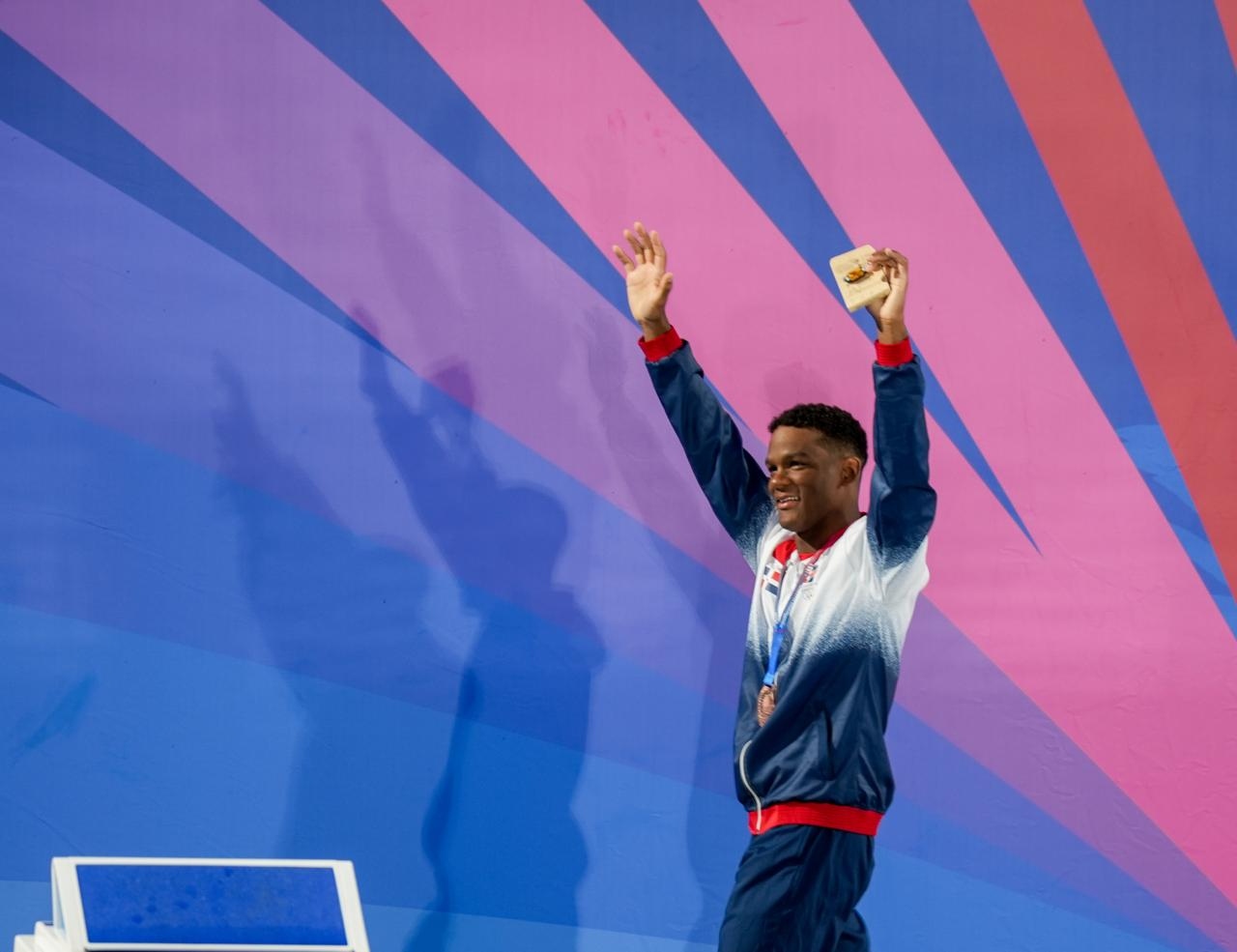 Javier Núñez y Josué Domínguez, plata y bronce en natación
