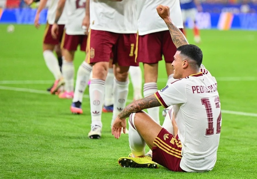 España le amarga la fiesta a Mbappé y es finalista del Mundial