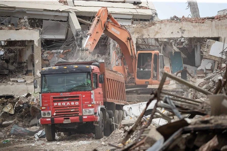 La remoción de escombros tras el doble terremoto, el otro gran reto en Venezuela La remoción de escombros tras el doble terremoto, el otro gran reto en Venezuela