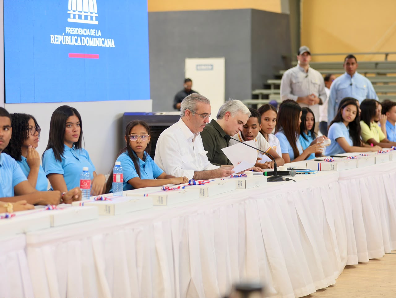 Presidente Abinader destaca que el desarrollo de Montecristi con el puerto de Manzanillo es clave para el presente y futuro de la juventud