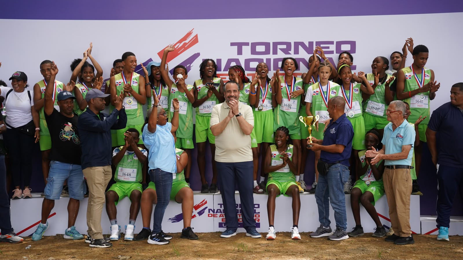 Zona Metropolitana 2 conquista la final del histórico Campeonato Nacional de Atletismo Escolar INEFI 2026
