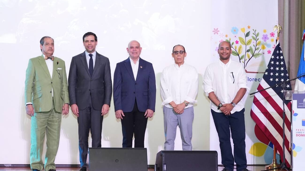 Miles asisten al Festival del Libro y la Cultura Dominicana 2026 en Nueva York