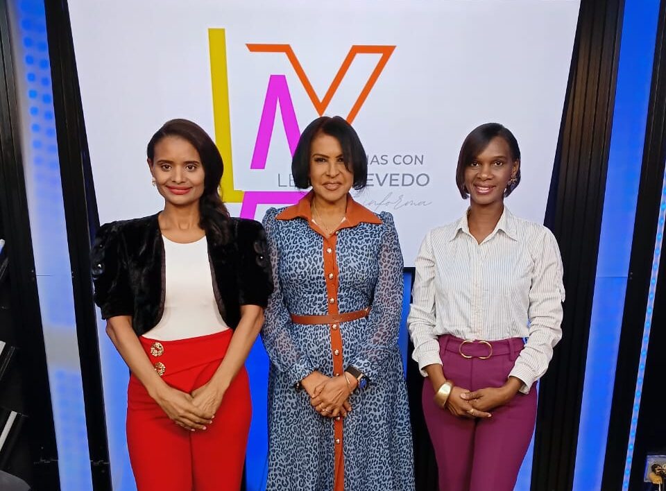 Ada Guzmán, periodista de amplia trayectoria y carrera prolifera, habla sin filtros rostro humano de Corporán De Los Santos Ada Guzmán, periodista de amplia trayectoria y carrera prolifera, habla sin filtros rostro humano de Corporán De Los Santos