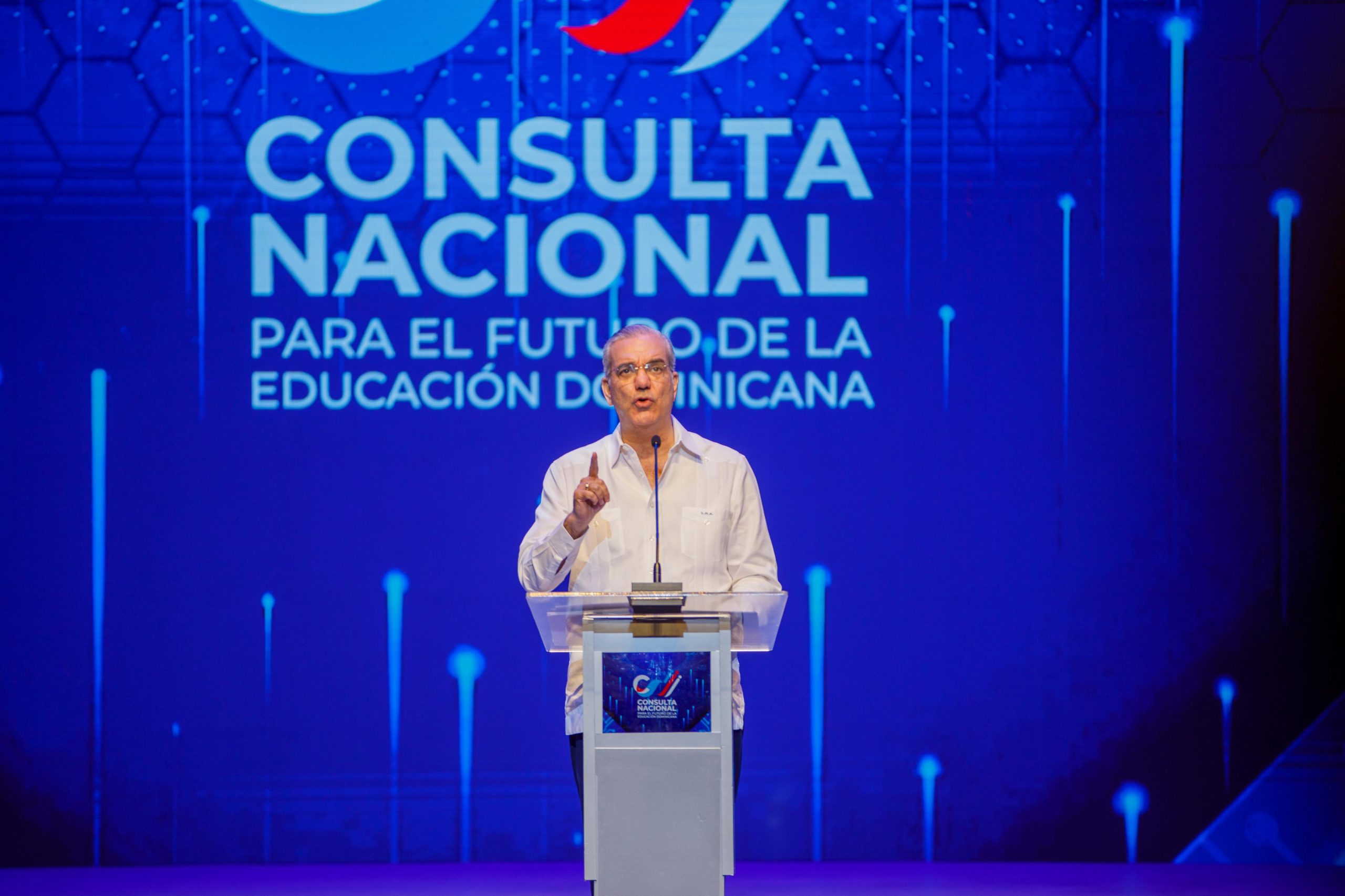 Presidente Abinader recibe informe de la Consulta Nacional sobre el Futuro de la Educación con aportes de más de 7,000 participantes