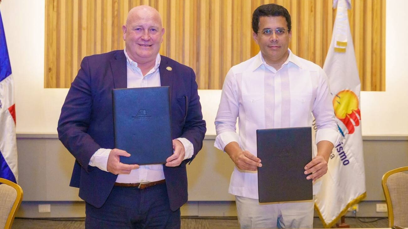 Ministro de Turismo firma acuerdo con la ITF para impulsar la movilidad turística sostenible Ministro de Turismo firma acuerdo con la ITF para impulsar la movilidad turística sostenible