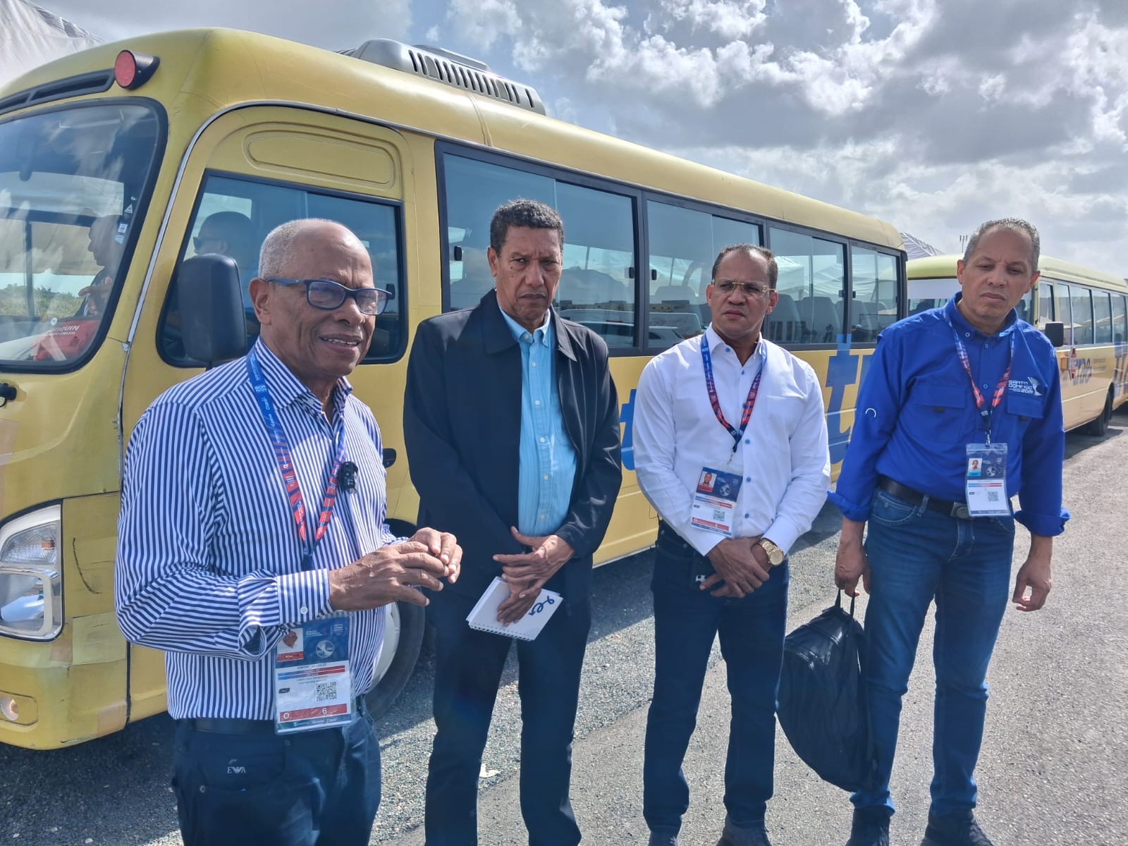 Onéximo González dirige operaciones de traslado de atletas, colaboradores y voluntarios de los XXV Juegos Centroamericanos y del Caribe Santo Domingo 20