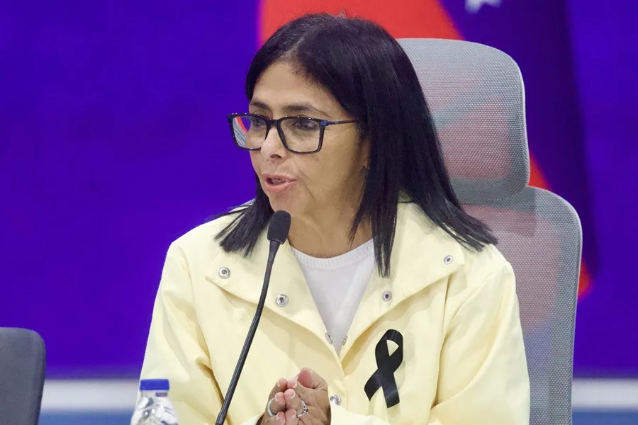 Delcy Rodríguez demanda a Víctor de Aldama para que se retracte de incriminarla en el sobre de PDVSA Delcy Rodríguez demanda a Víctor de Aldama para que se retracte de incriminarla en el sobre de PDVSA