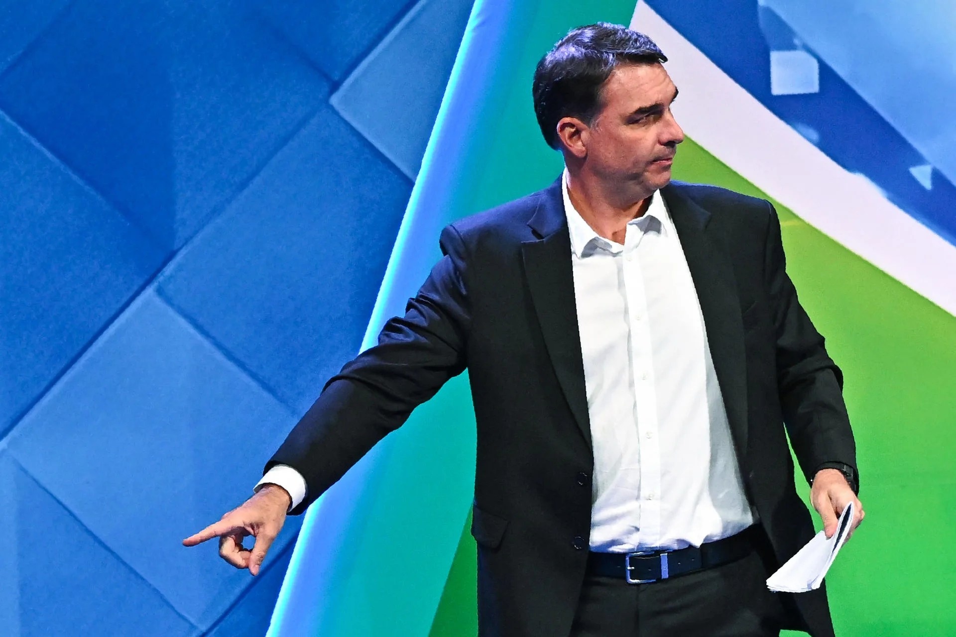 Comienza la convención para proclamar a Flávio Bolsonaro como candidato presidencial Comienza la convención para proclamar a Flávio Bolsonaro como candidato presidencial