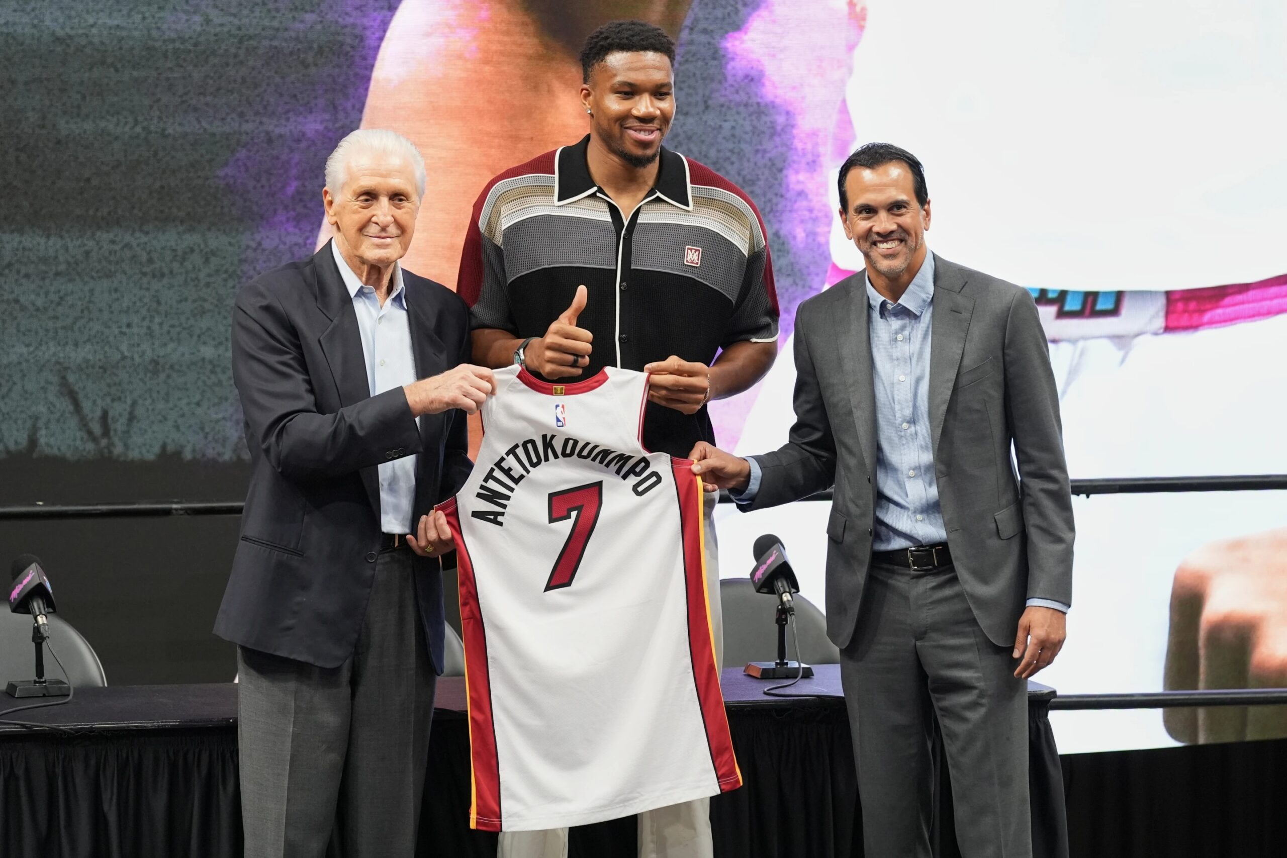 Giannis llega a Miami con la intención de seguir los pasos de Messi y conseguir más títulos y éxitos.